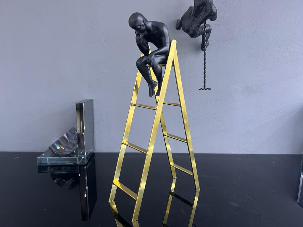 Unique Modern Art Cast Iron Magnetic Thinking Man On Ladder