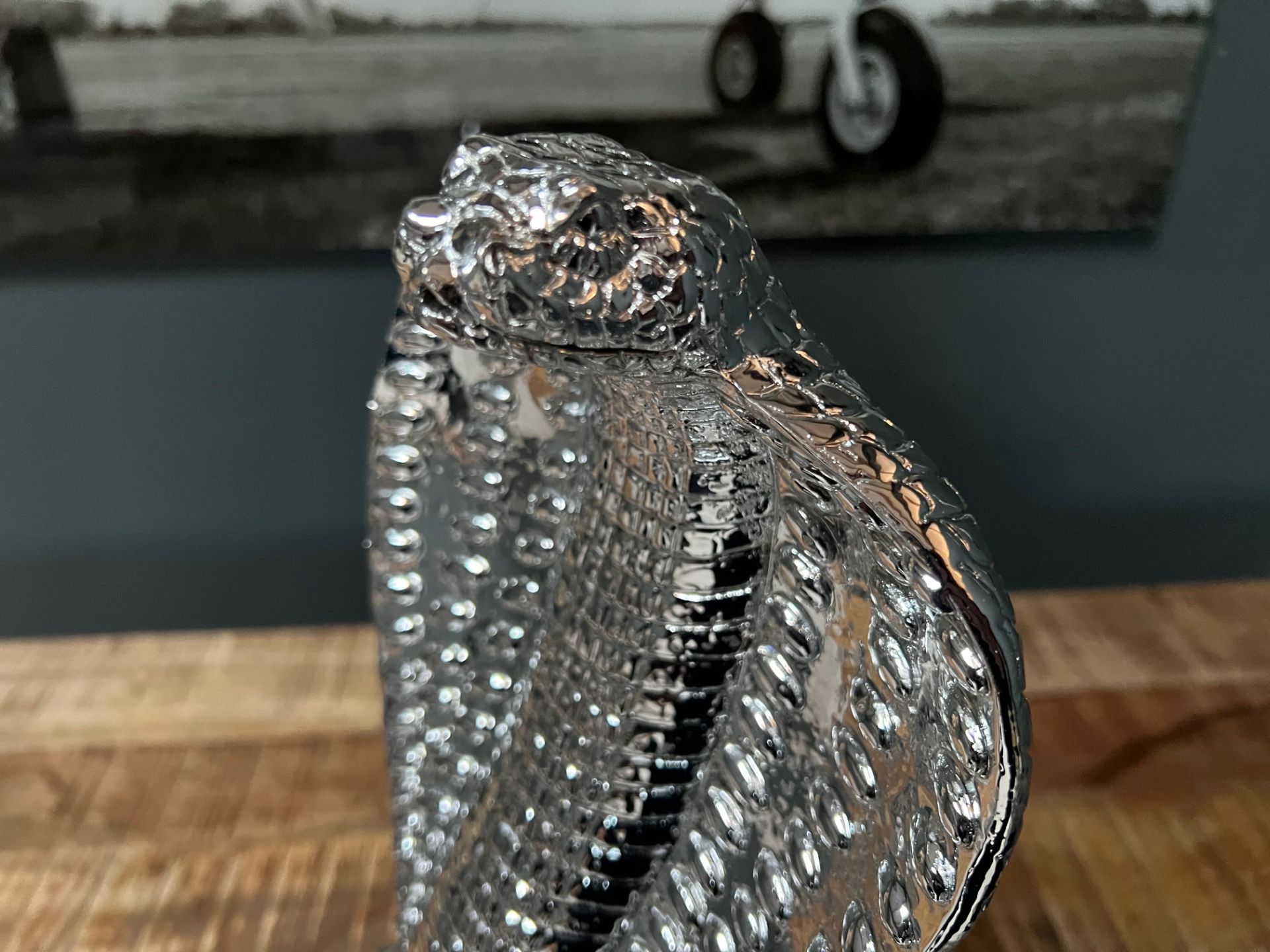 New Boxed Large Silver Resin Snake Statue - Image 6 of 6