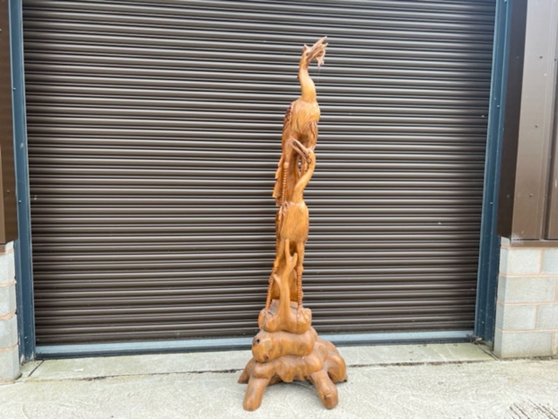 7Ft Tall Wooden Carving Depicting Birds Feeding - Image 2 of 5
