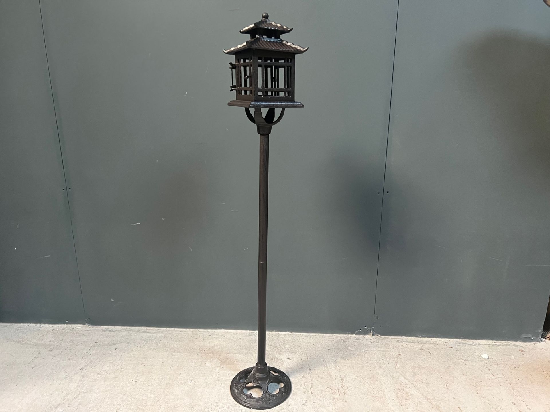 Large Cast Iron Oriental Garden Lantern On Stand DecorationÊ - Bild 2 aus 4
