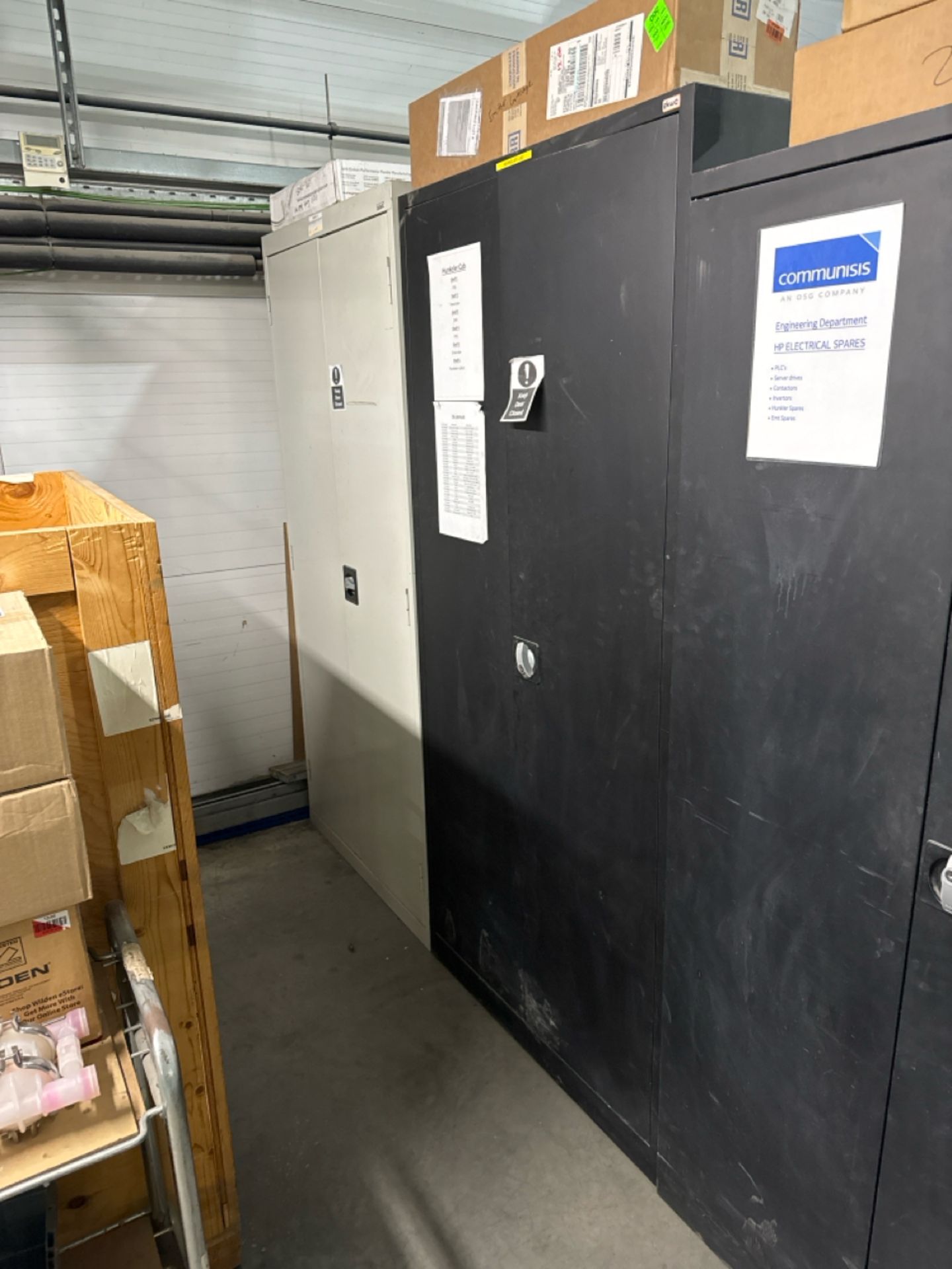 Metal Storage Cabinet x5 - Image 4 of 4