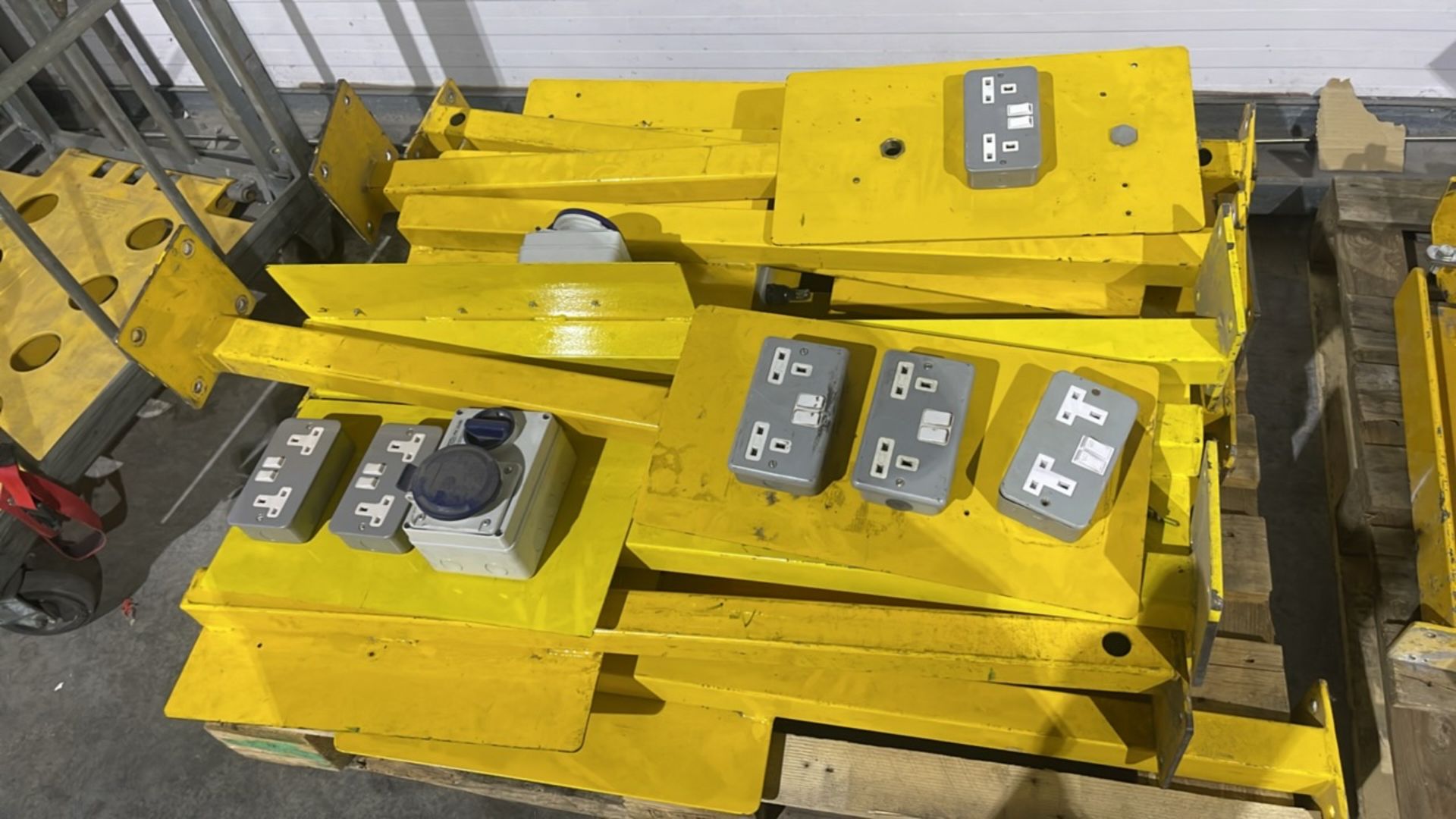 Pallet Of Socket Stations - Image 2 of 8