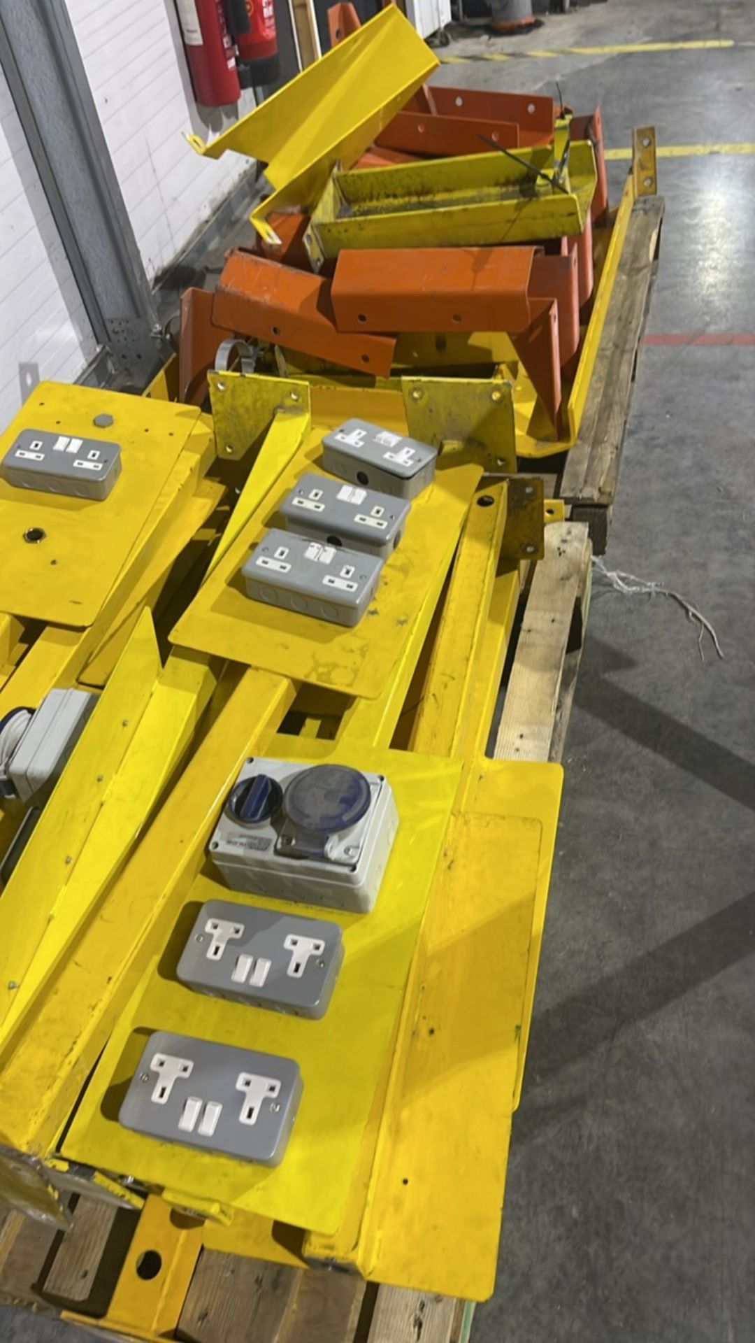 Pallet Of Socket Stations - Image 7 of 8