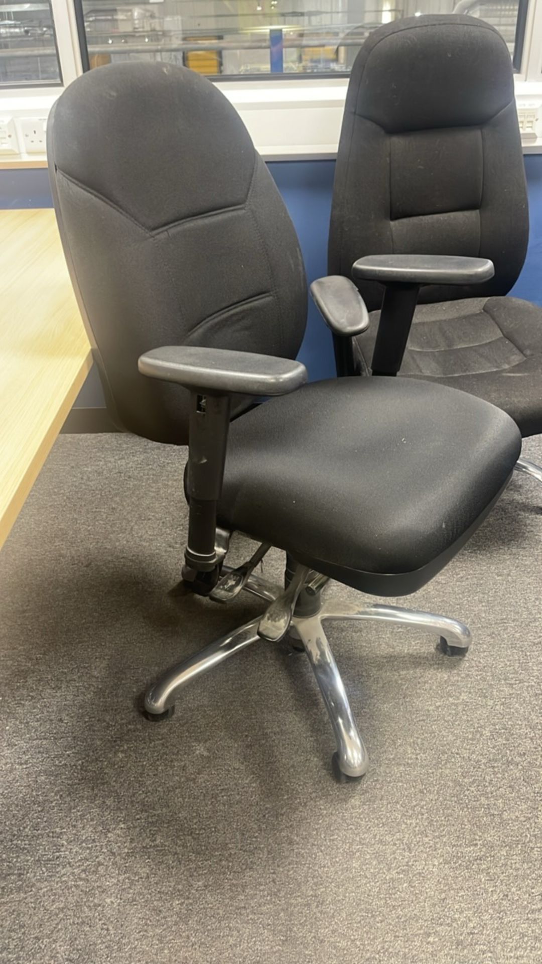 Black Fabric Office Chairs x3 - Image 2 of 4