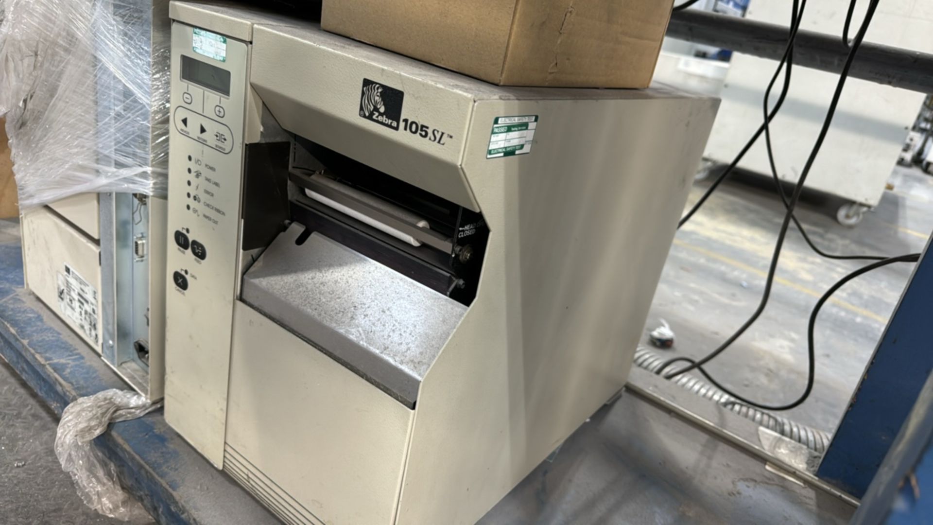 ref 33 - Zebra 105SL Plus Thermal Label Printer - Image 2 of 4