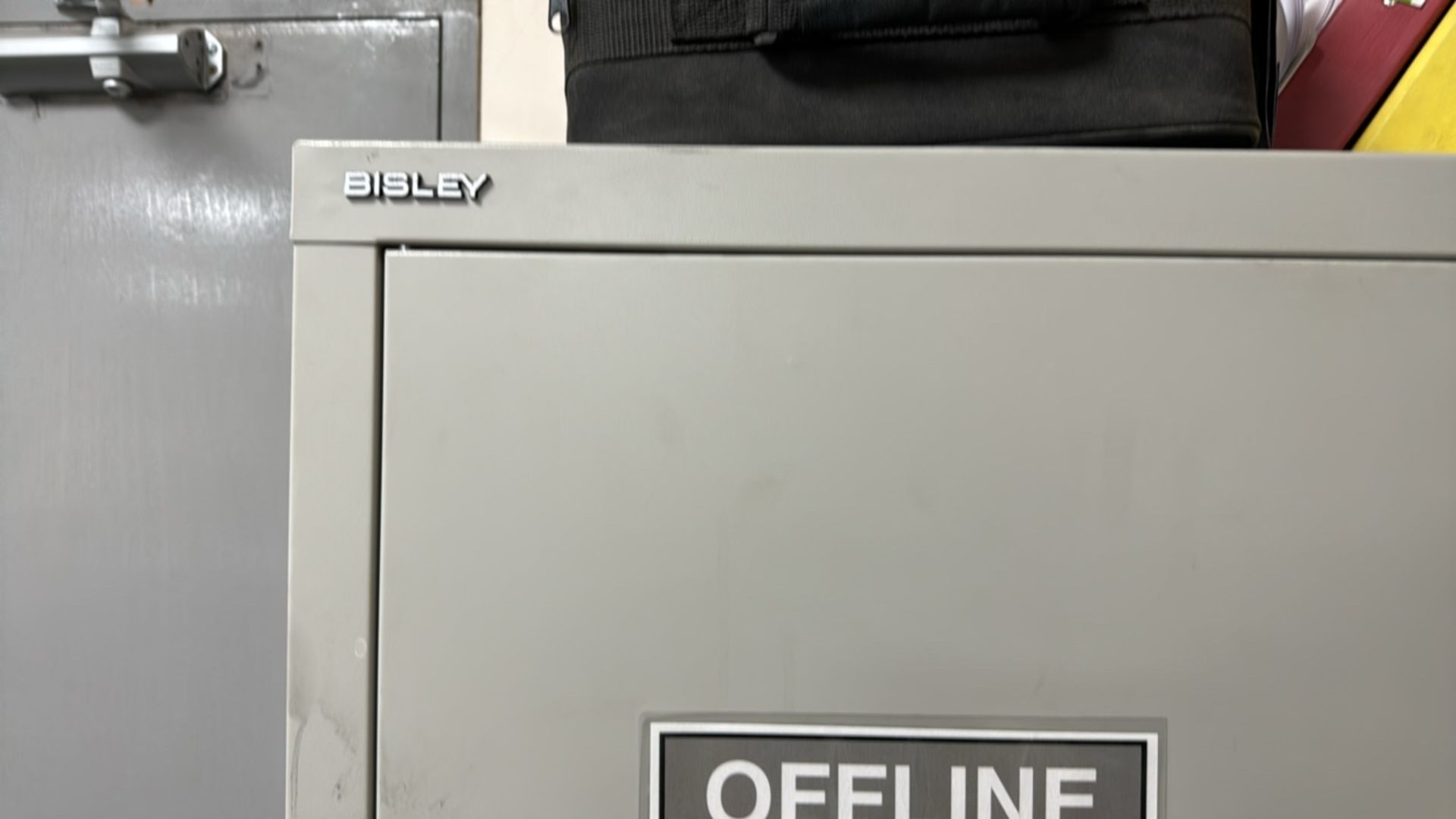 ref 259 - Bisley Metal Storage Cabinet - Image 5 of 5