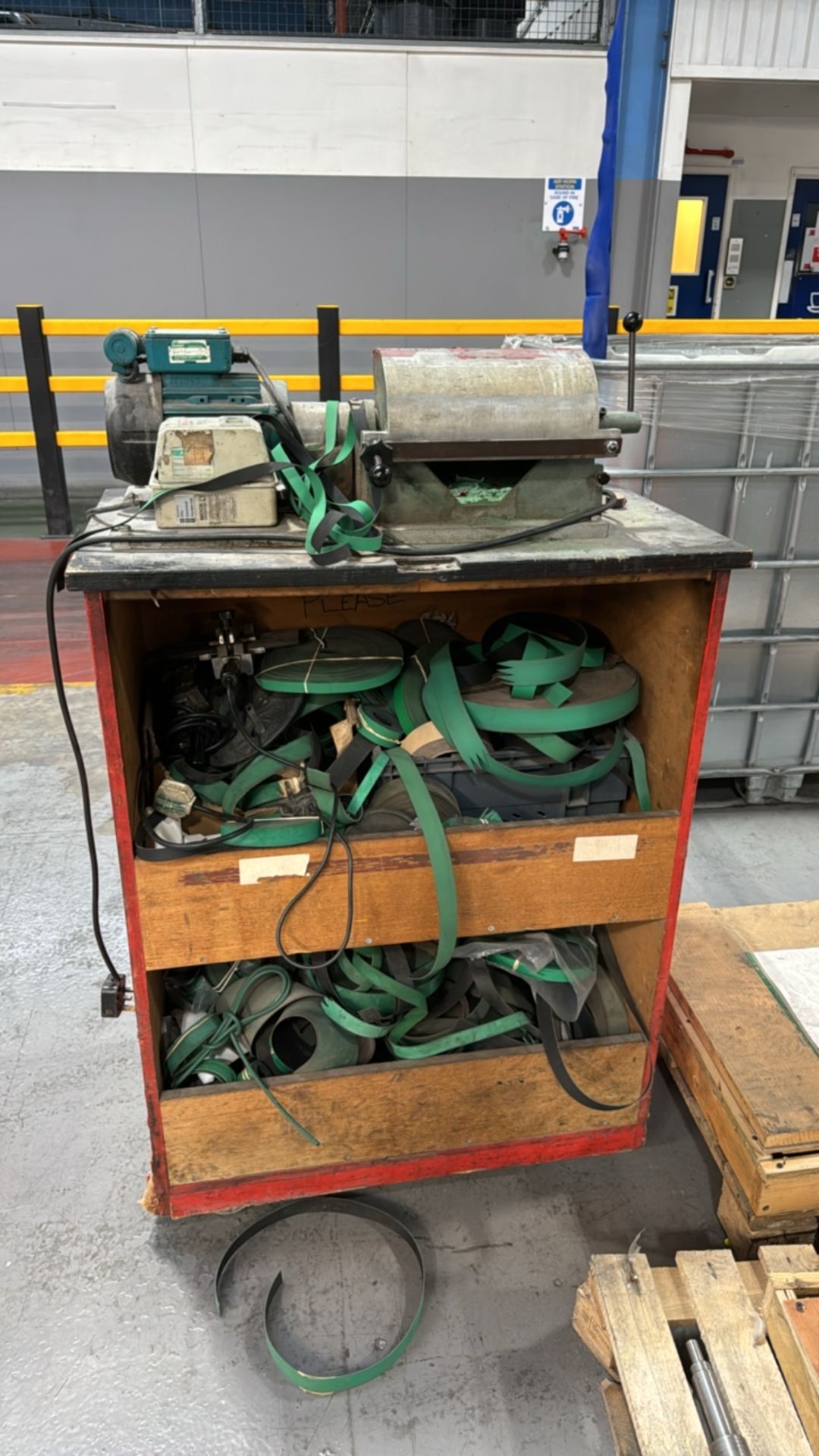 ref 19 - Sheet Bender on Red Wood Shelf Table - Image 2 of 8