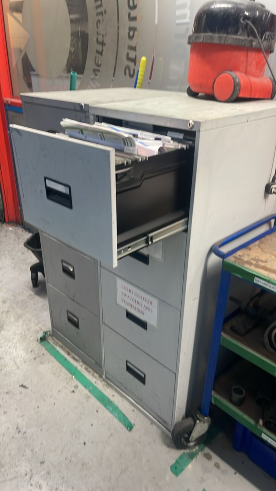 ref 609 - 2 x Filing Cabinets