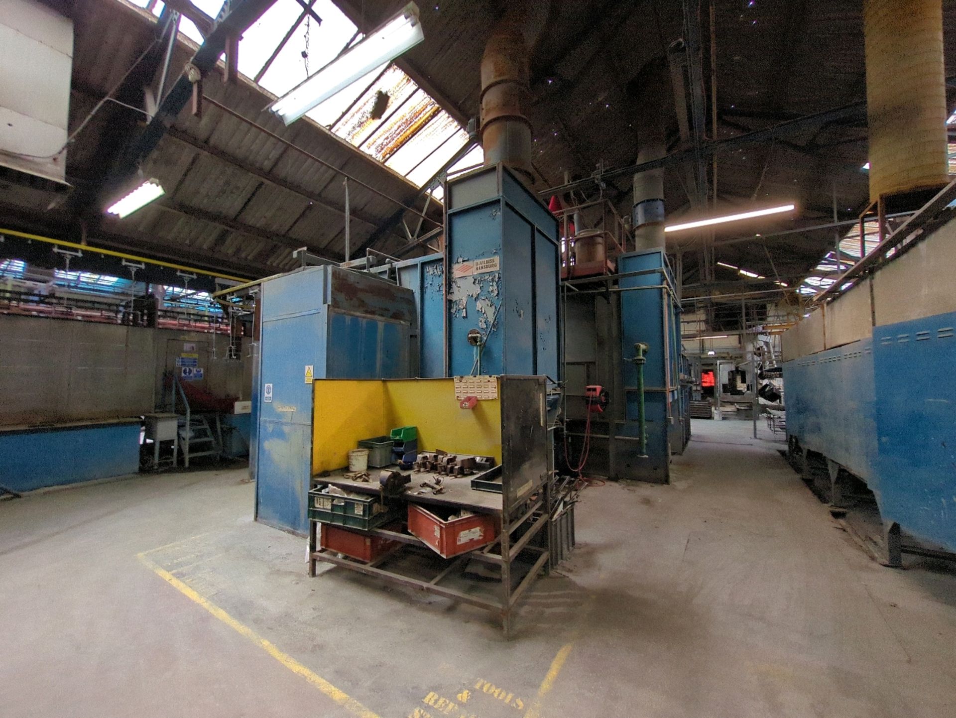 Devilbliss Ransburg Enamel Pump Spray Booth - Image 8 of 19