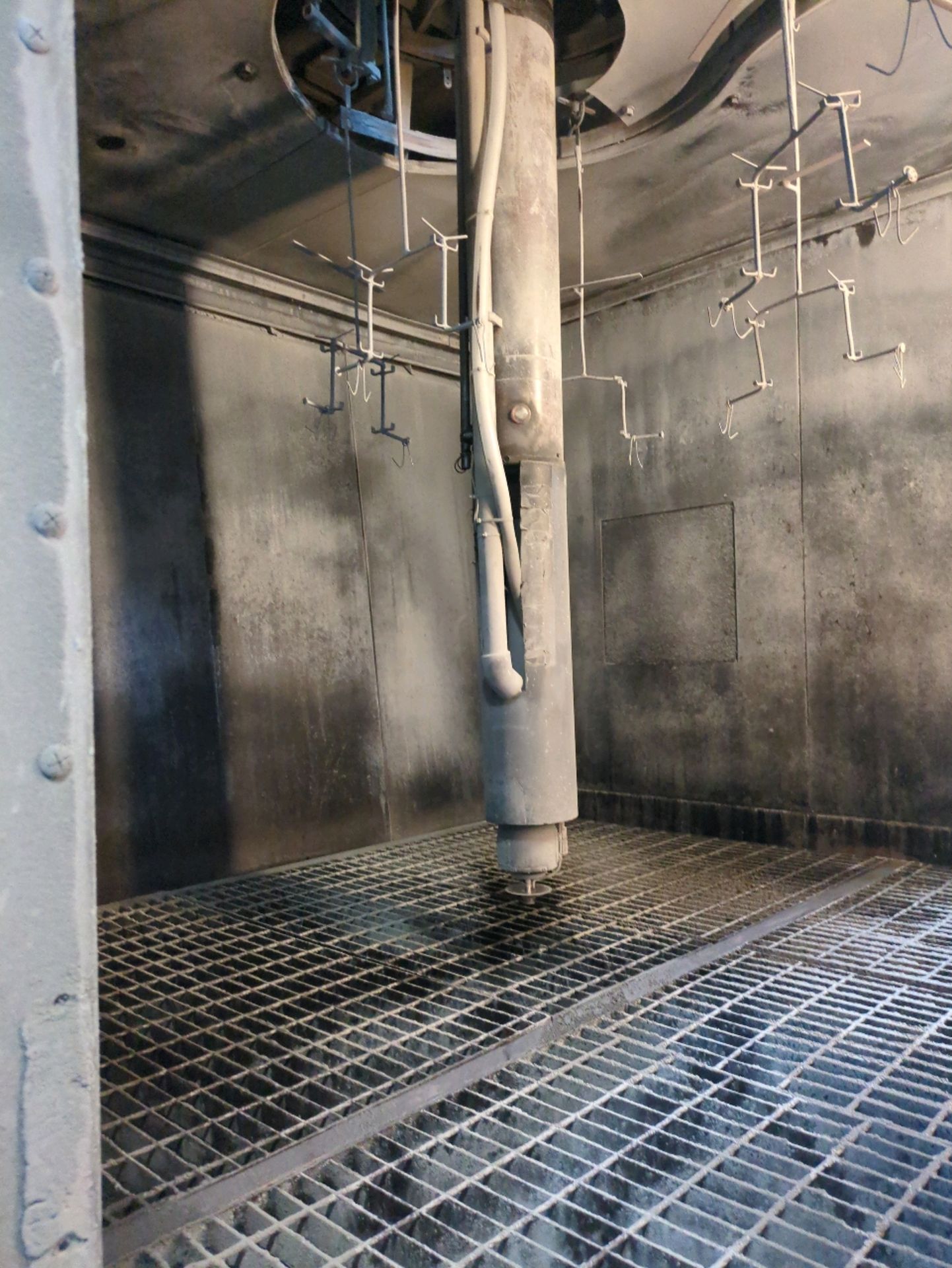 Devilbliss Ransburg Enamel Pump Spray Booth - Image 13 of 19