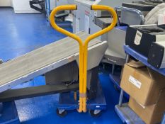 Manutan 1250kg load Single Handle Trolley