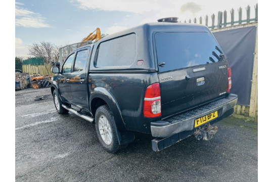 2014 - TOYOTA HILUX INVINCIBLE D-4D 3.0 DIESEL D/CAB 4X4 (128,536 miles) - Image 6 of 17