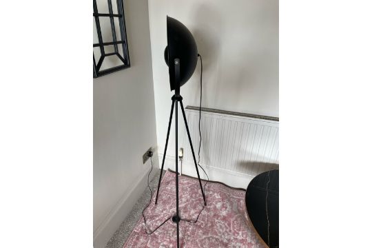 NO Reserve - Floor Lamp - Image 5 of 5