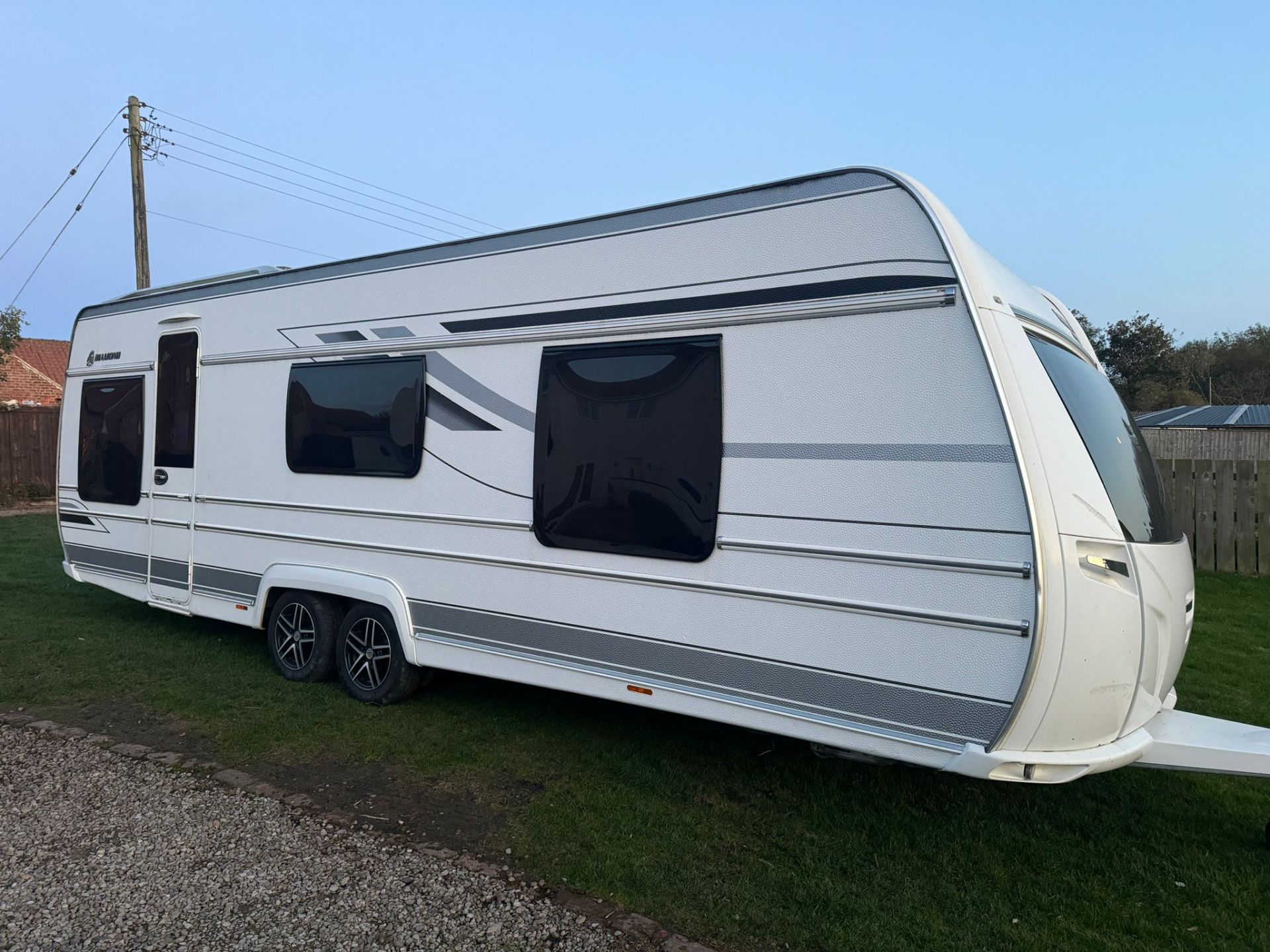 2017 - FENDT 700 Diamond, 5 Berth Caravan - Built by Hobby