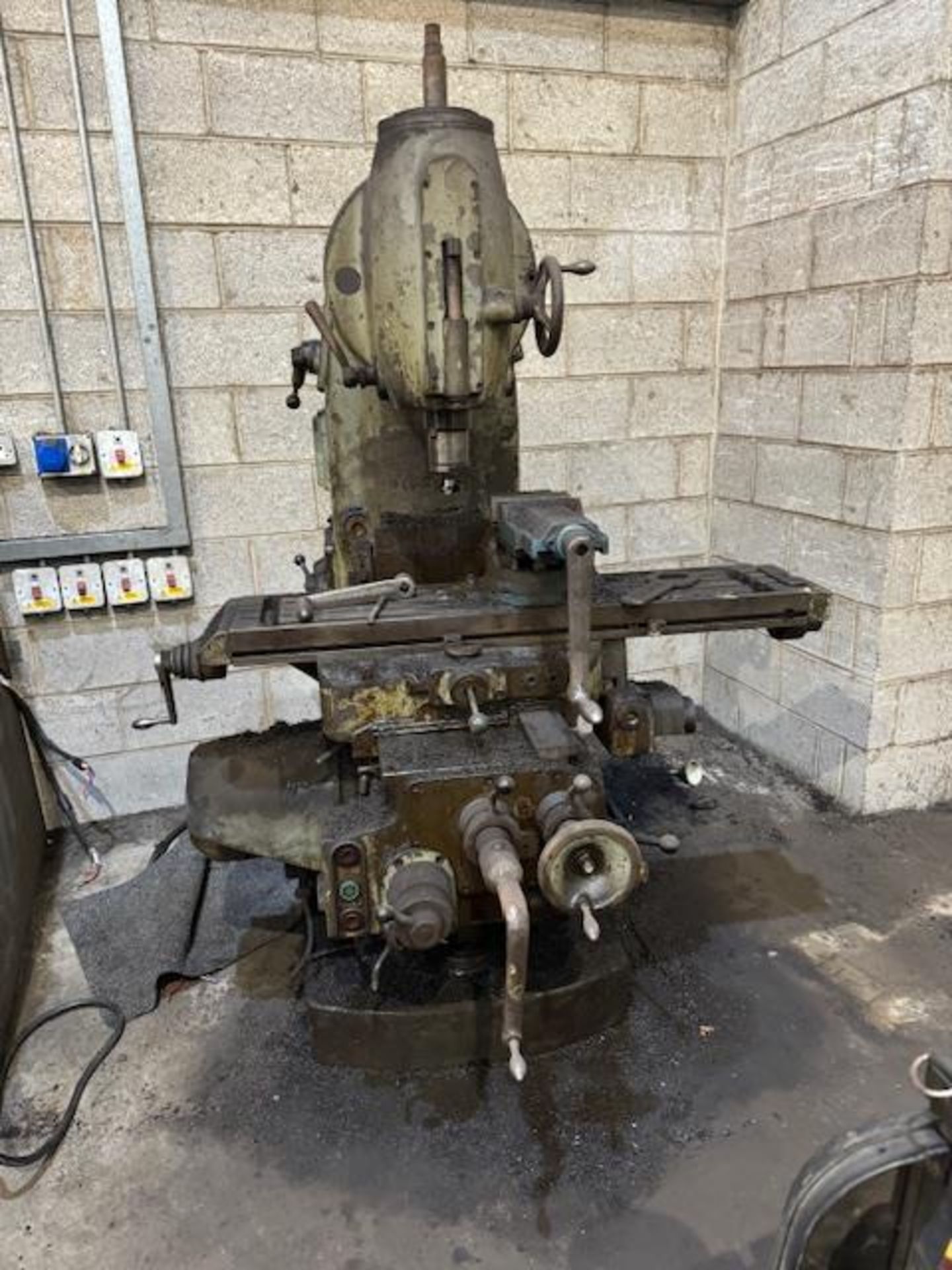 Giewont Milling Machine - Good Working Condition