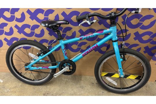 Squish 18 Kids Bike - Blue - Image 2 of 8