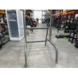 *NO RESERVE* Grey Metal Squat Station
