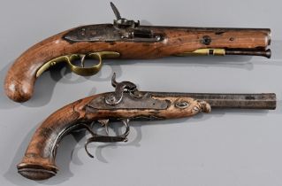 Zwei antike Perkussions Pistolen, wohl beide 19. Jhdt., 1 x mit gebrochenem Schaft (Länge ca. 34 cm