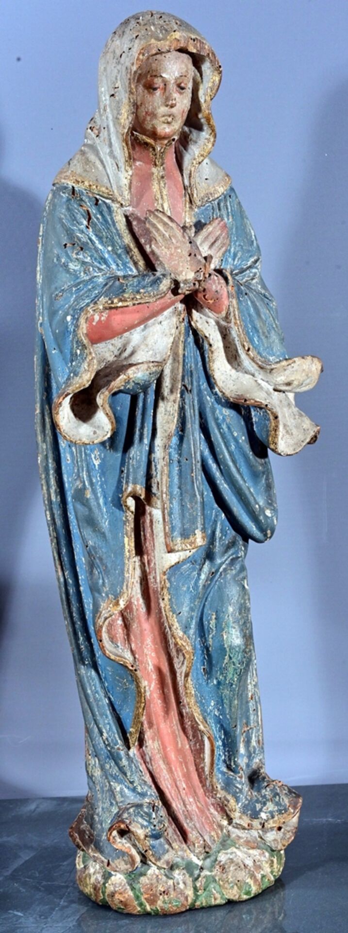 Stehende Madonna, Lindenholz geschnitzt mit Resten alter Fassung, süddeutsch, 18./19. Jhdt. Höhe ca - Bild 8 aus 8