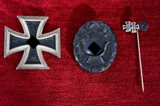 3 teiliges Ordenskonvolut, bestehend aus: Eisernes Kreuz I. Klasse; rückwärtiges Nadelsystem, ohne