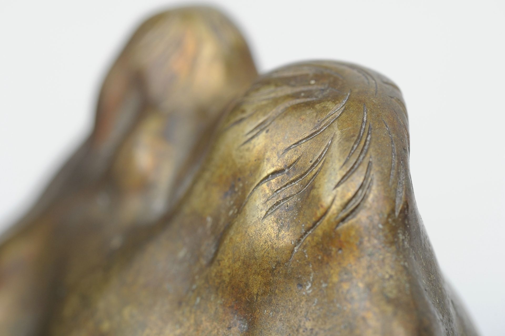 "Schreitendes Kamel" - Bronzeguss mit gold-brauner Patina, ca. 22,5 x 26 cm, unter 2 Hufen gemarkt - Bild 8 aus 9