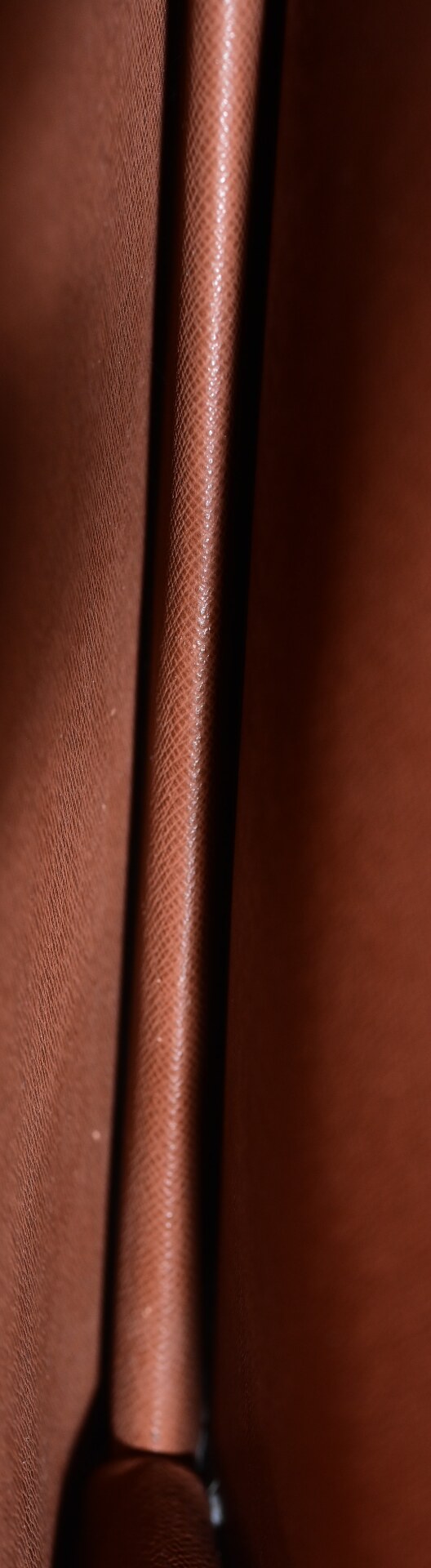 Umhänge - Handtasche "Louis Vuitton", stärkere Alters- und Gebrauchsspuren, ca. 24 x 30 cm, Innenfa - Image 6 of 10