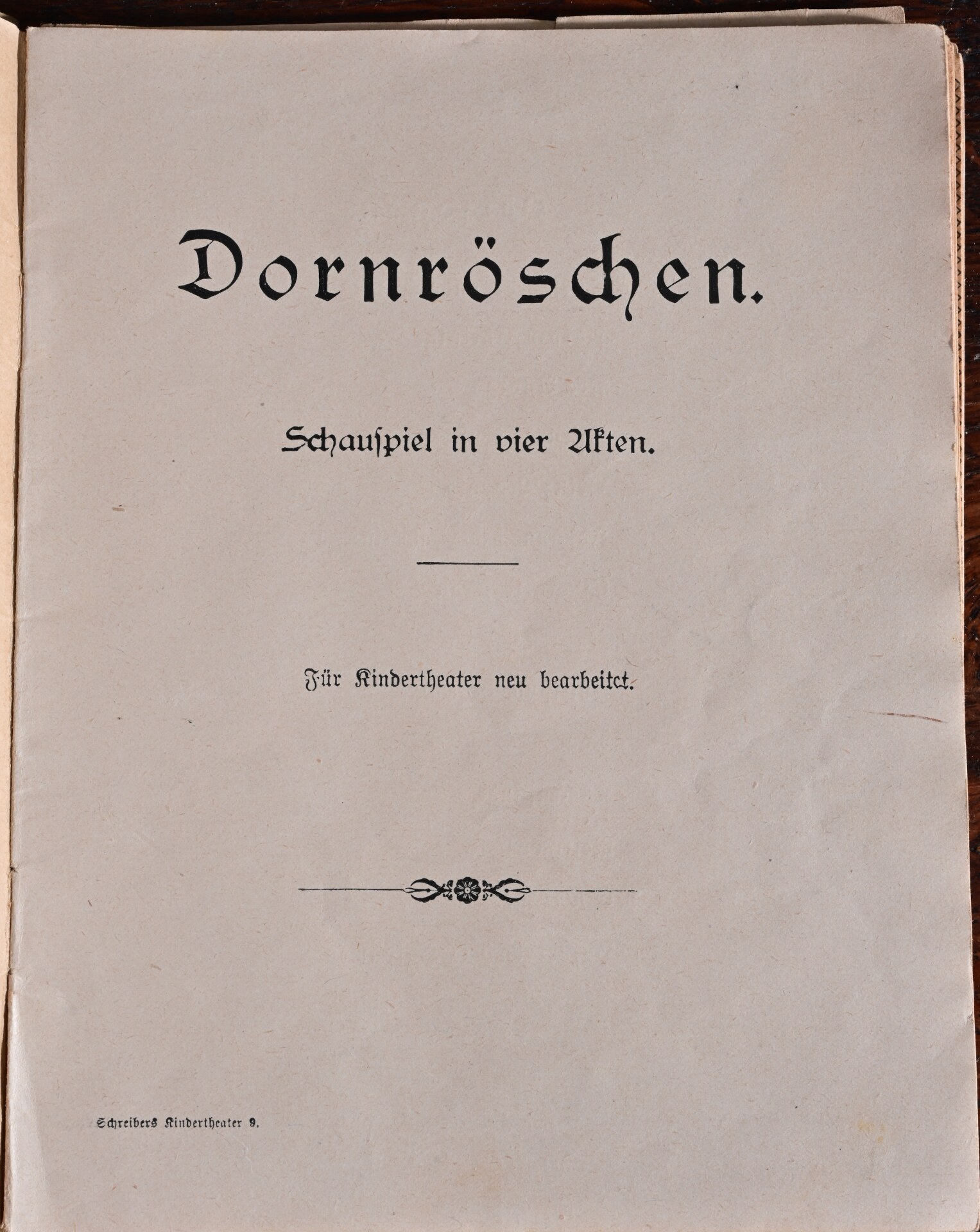 Großes Papiertheater / Kindertheater um 1900, ca. 40 verschiedene Kulissen, ca. 60 verschiedene Fig - Image 6 of 18