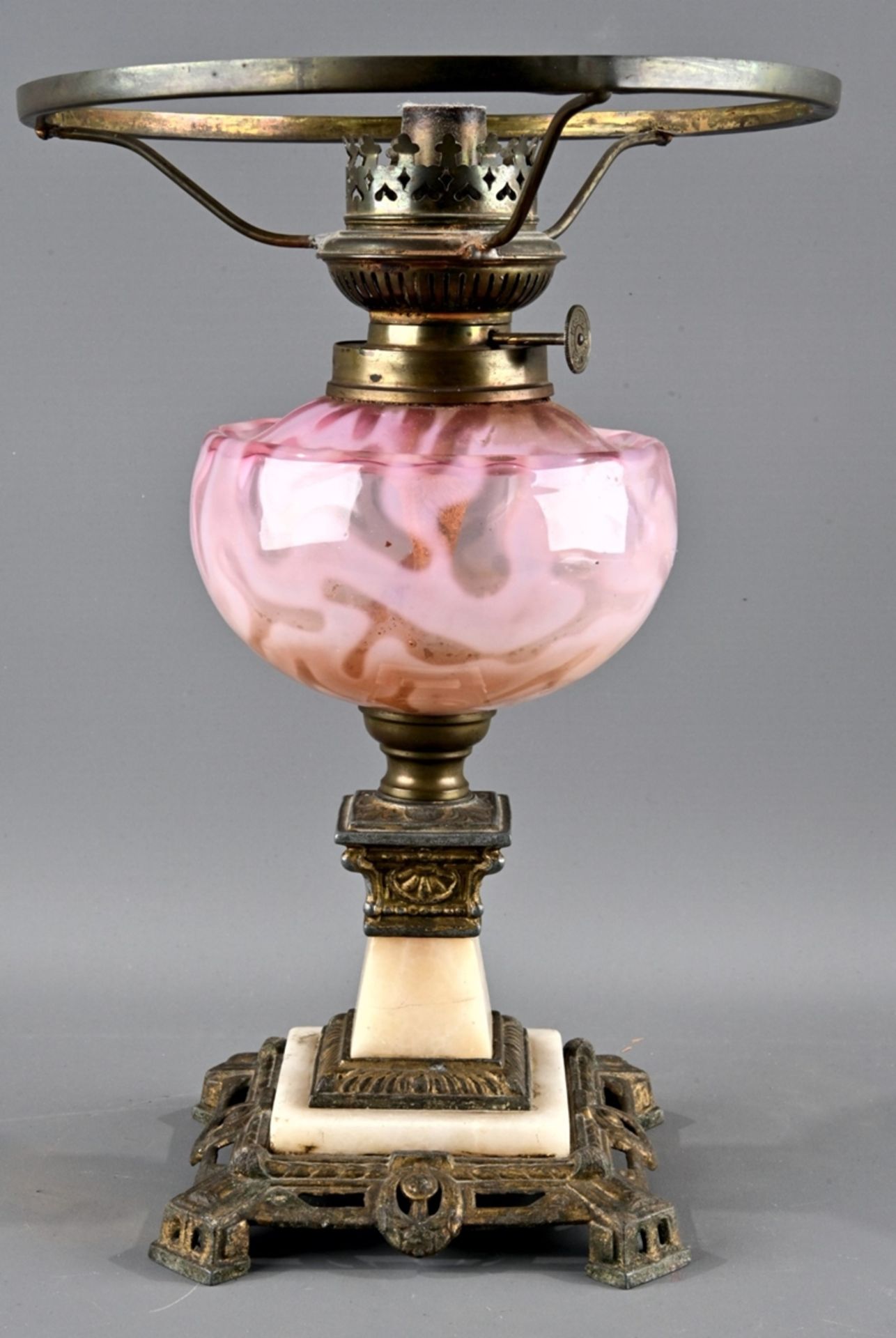 Antike Petroleumlampe, Neo-Empire, um 1900/20, guter, unperfekter Erhalt, verschiedene Materialien. - Bild 3 aus 7