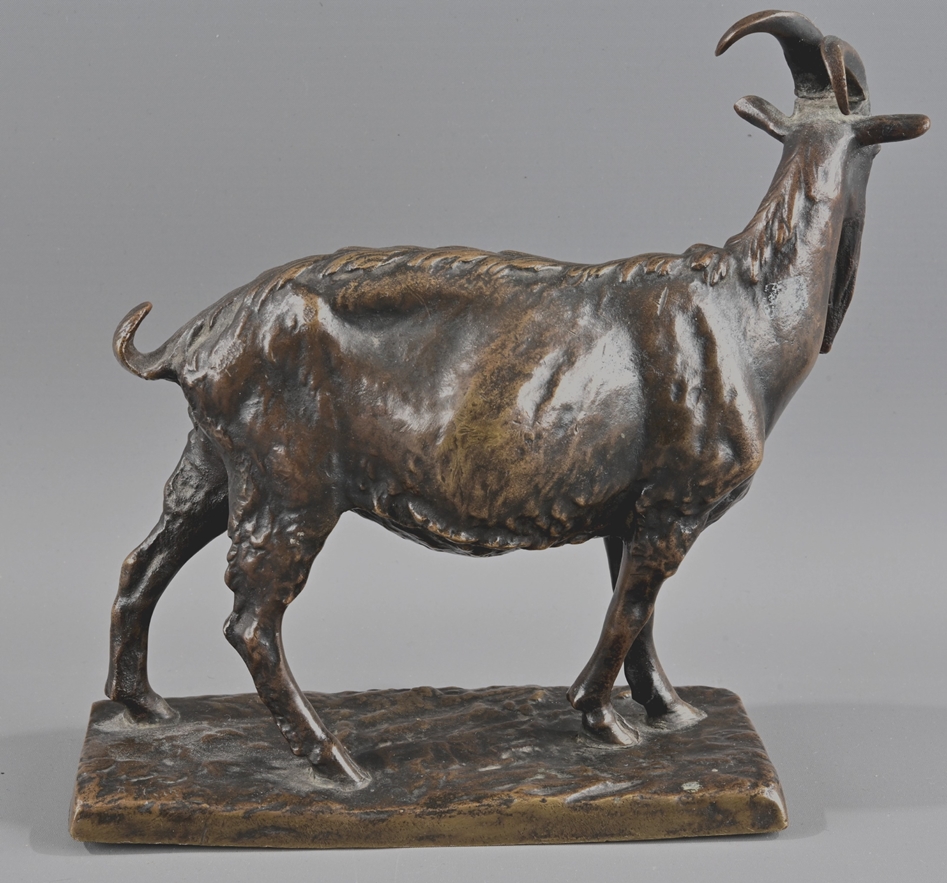 "Blickender Steinbock", Bronze, auf naturalistisch gestalteter, rechteckiger Plinthe stehender Bock - Image 4 of 10