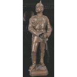 "Kaiser Wilhelm II" - Standbildnis, Höhe ca. 35,5 cm, bräunlich patinierter Metallguss, fein und de