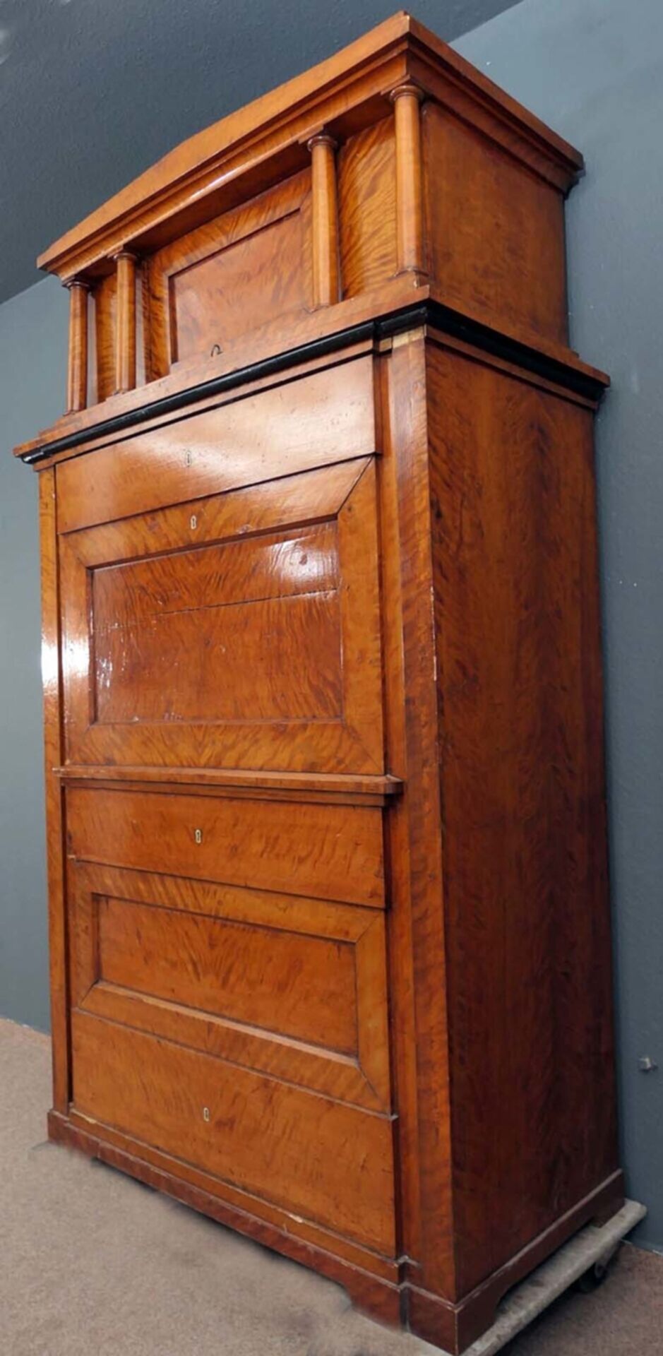 Antiker Wäscheschrank in Sekretär-Optik sog. "Blender", Biedermeier, Mitteldeutsch um 1830, massive - Bild 4 aus 15