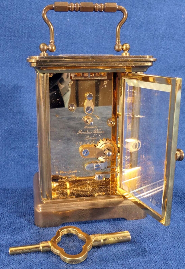 Reiseuhr, sog. "Carriage Clock", Uhrwerk von Matthew Norman, London, ungeprüft, optisch schöner Erh - Image 5 of 8