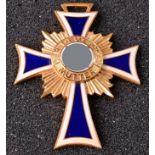 Orden: "Der Deutschen Mutter", sogenanntes "Mutterkreuz", vergoldetes, blau-weiß emailliertes Kreuz