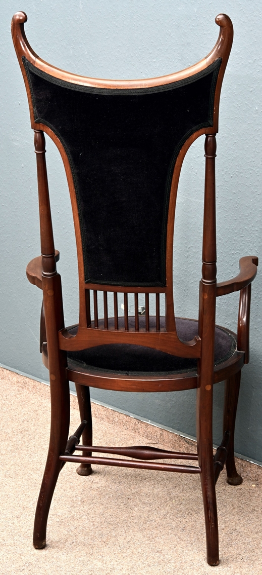 Außergewöhnlicher, thronartiger "Highback - Chair", England Arts & Crafts Era um 1900. Die in ihrer - Image 3 of 6