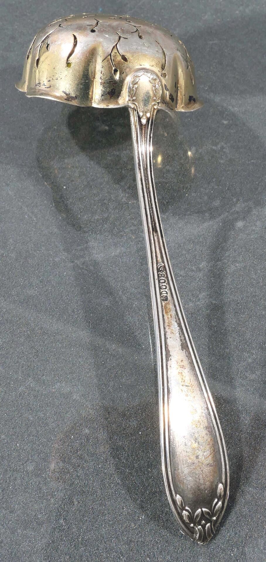 3 antike Siebe / Sieblöffel, tlw. Silber, überwiegend 19. Jhd., Lä. von ca. 13 bis ca. 19 cm. Versc - Image 5 of 15