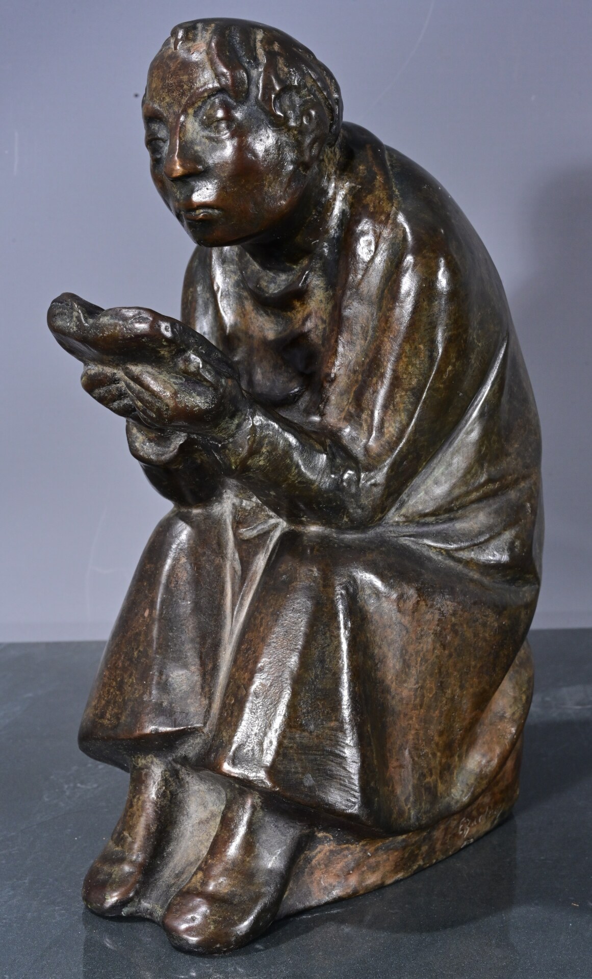 ERNST BARLACH: "DER BUCHLESER", limitierte multiple Bronze, No. 50 von 980 Exemplaren; im Walzaussc - Image 4 of 12