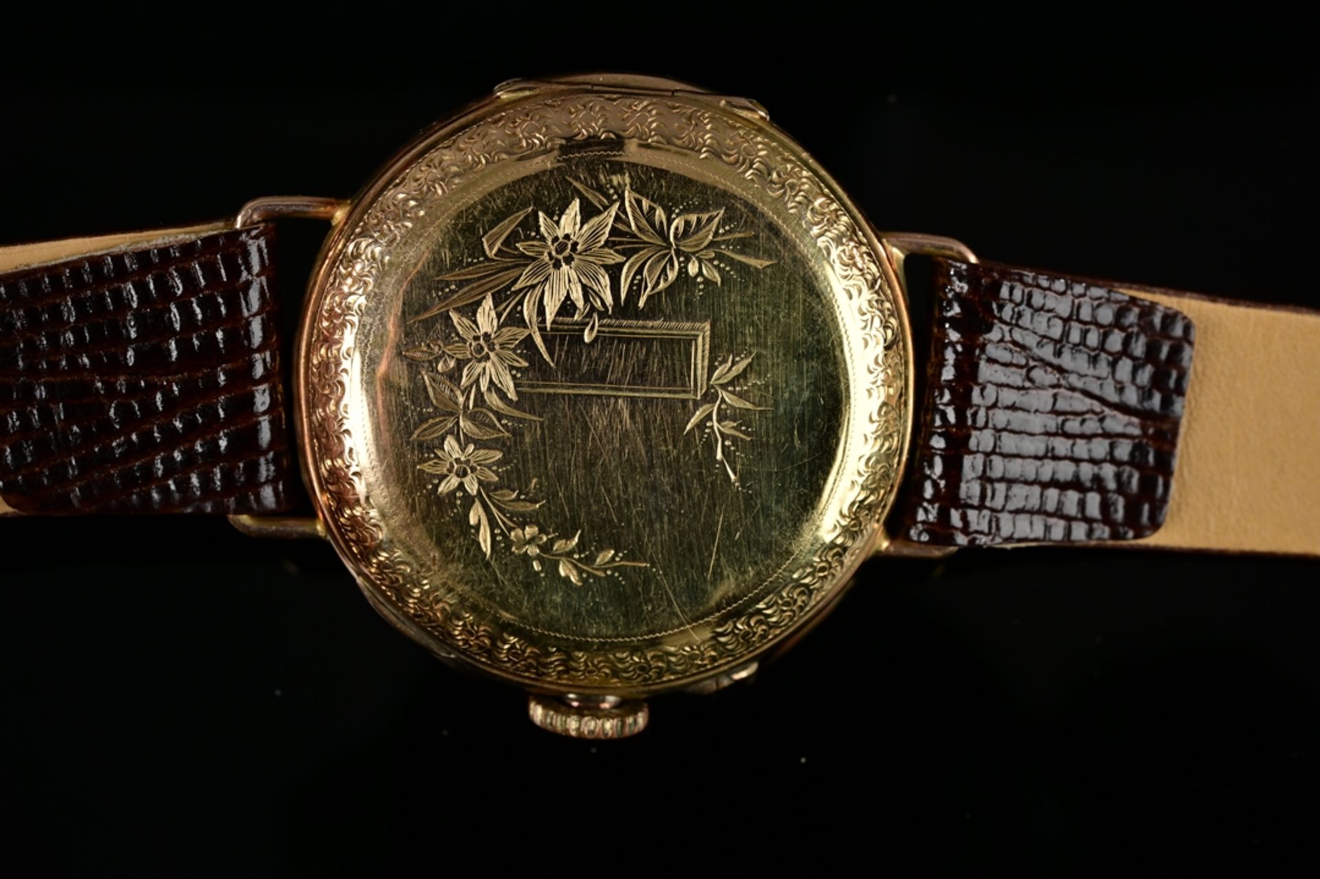 Antike Damenarmbanduhr um 1900, 14K Rotgold Gehäuse (Durchmesser ca. 31 mm), ungeprüftes, mechanisc - Bild 2 aus 9