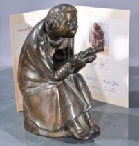 ERNST BARLACH: "DER BUCHLESER", limitierte multiple Bronze, No. 50 von 980 Exemplaren; im Walzaussc