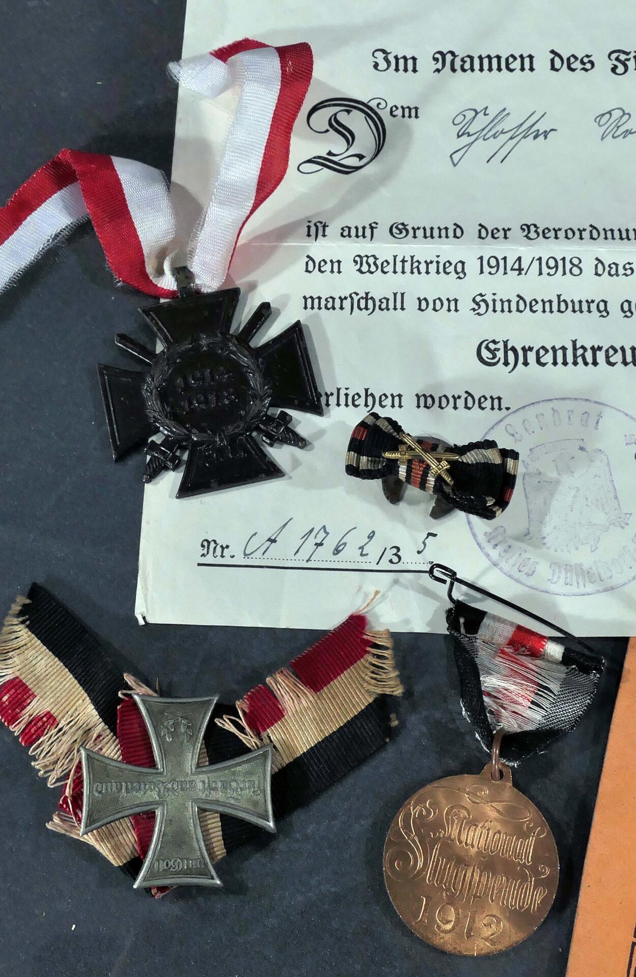 Konvolut "Kaiserreich", bestehend aus versch. zivilen & militärischen Auszeichnungen. Versch. Alter - Bild 3 aus 10