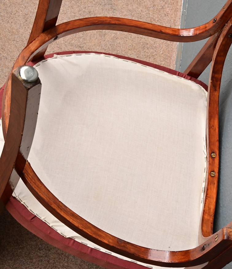 Antiker Bugholz Armlehn- Stuhl um 1900/20, Buche mahagonifarben furniert, gebeizt und lackiert, au - Image 4 of 7
