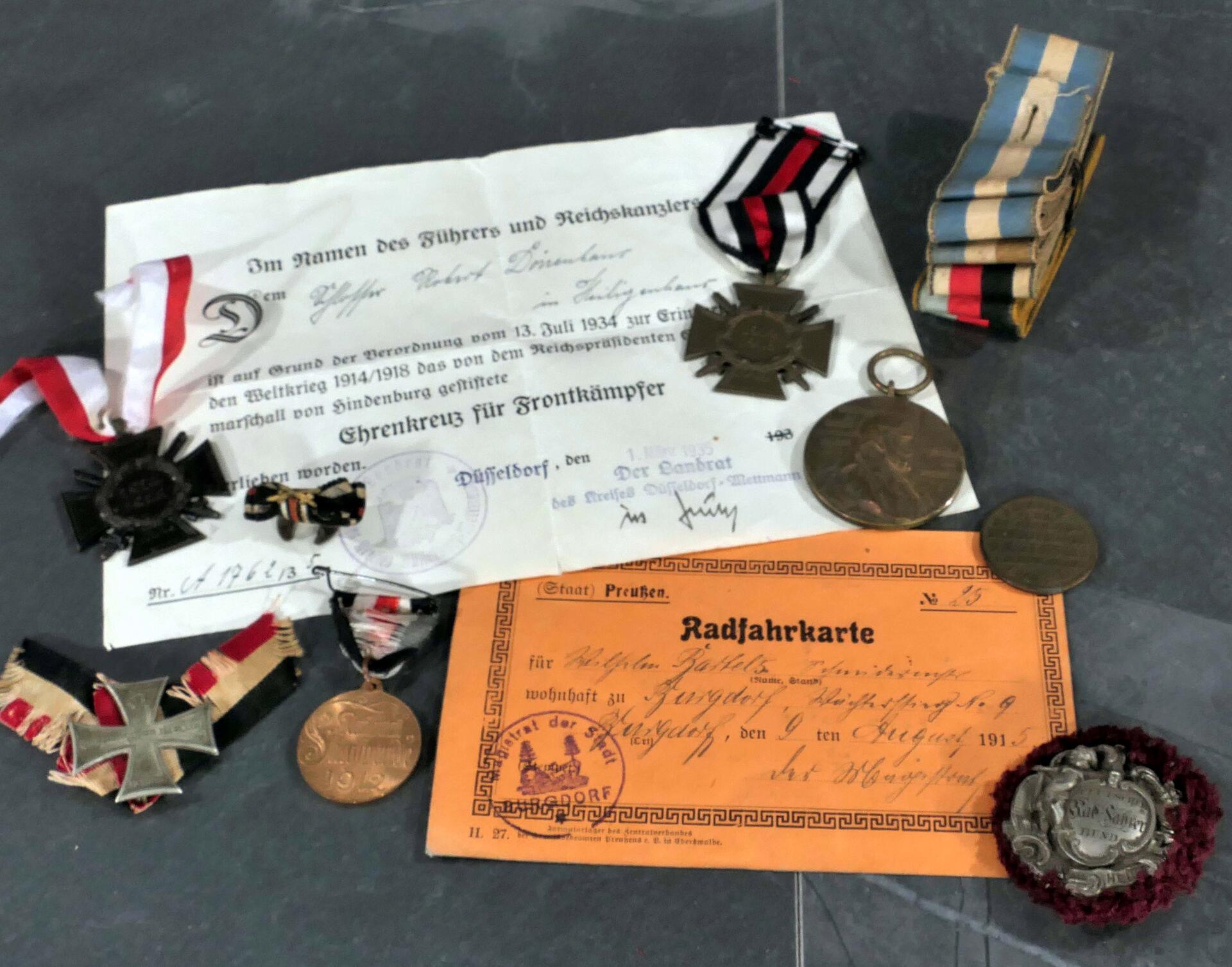 Konvolut "Kaiserreich", bestehend aus versch. zivilen & militärischen Auszeichnungen. Versch. Alter - Bild 2 aus 10