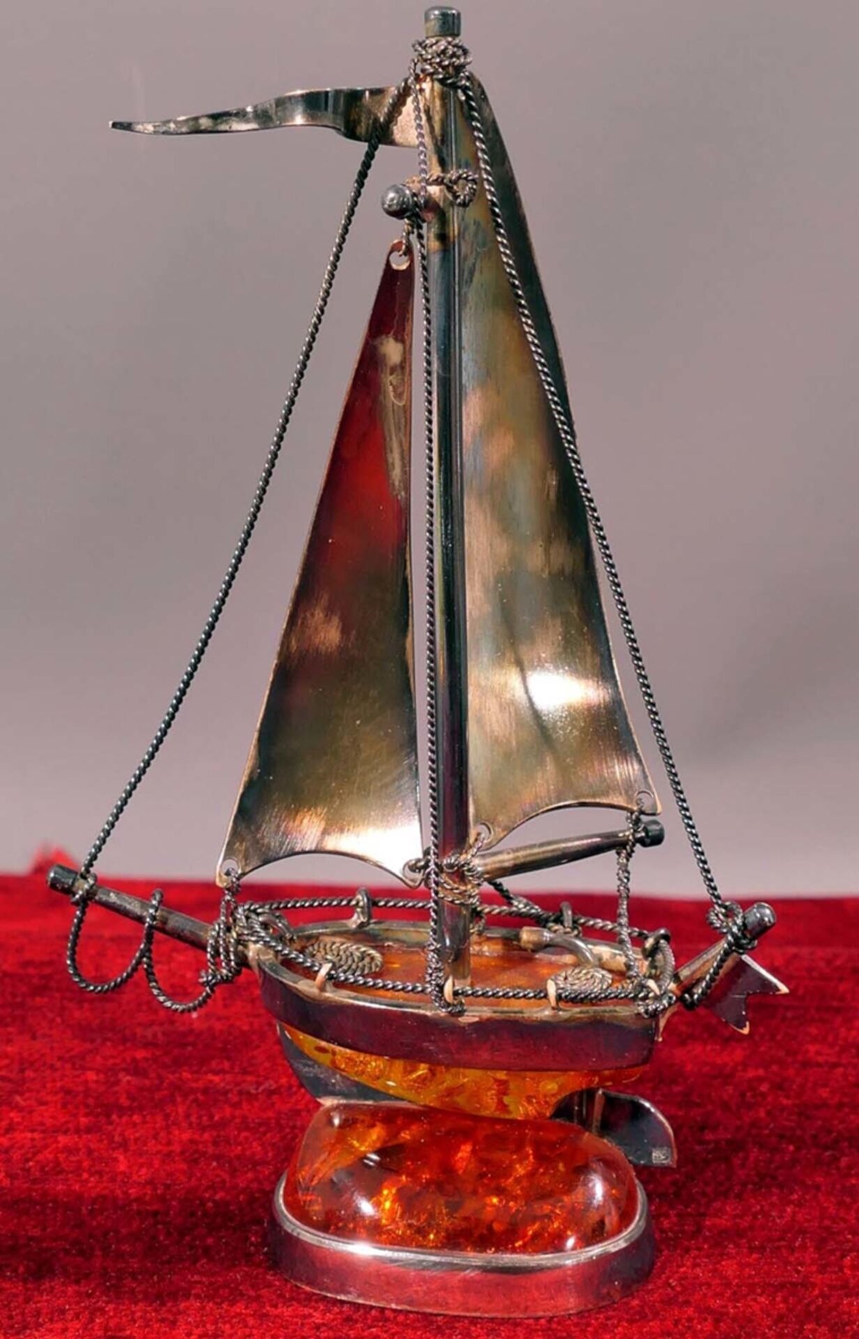 5 tlg. Konvolut verschiedener, Setzkasten - Objekte, tlw. Silber, bestehend aus Segelschiff (H ca.  - Bild 5 aus 11