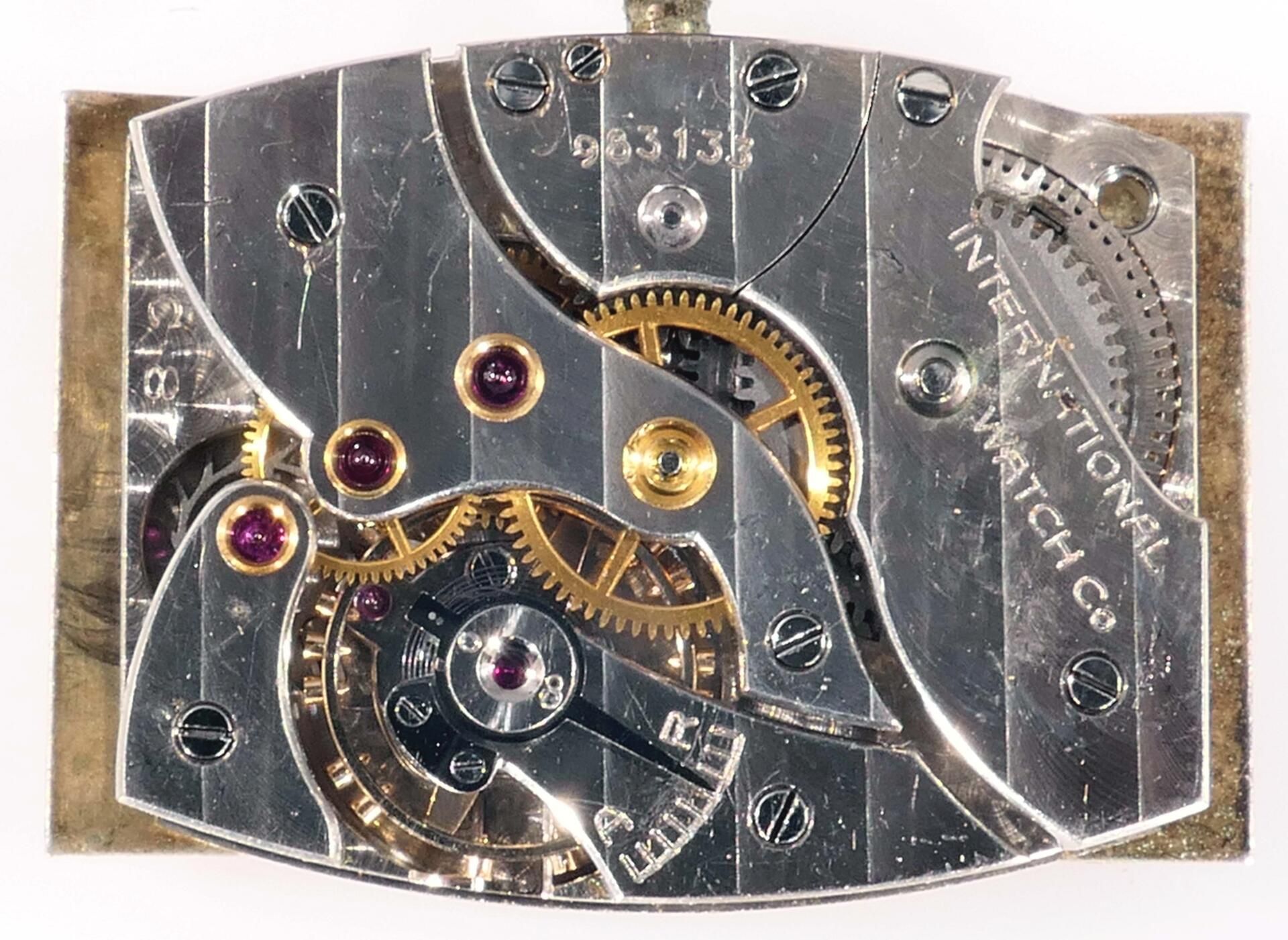 IWC - Herrenarmbanduhr, der 1920er / 30er Jahre, rechteckiges Stahlgehäuse, Uhrwerk mit Handaufzug, - Bild 5 aus 11