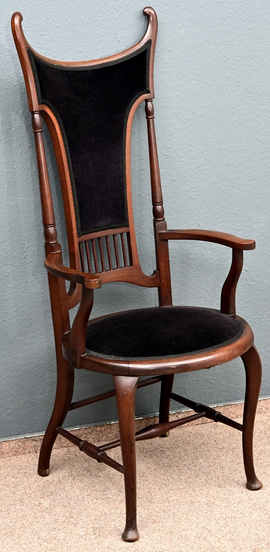 Außergewöhnlicher, thronartiger "Highback - Chair", England Arts & Crafts Era um 1900. Die in ihrer - Image 2 of 6