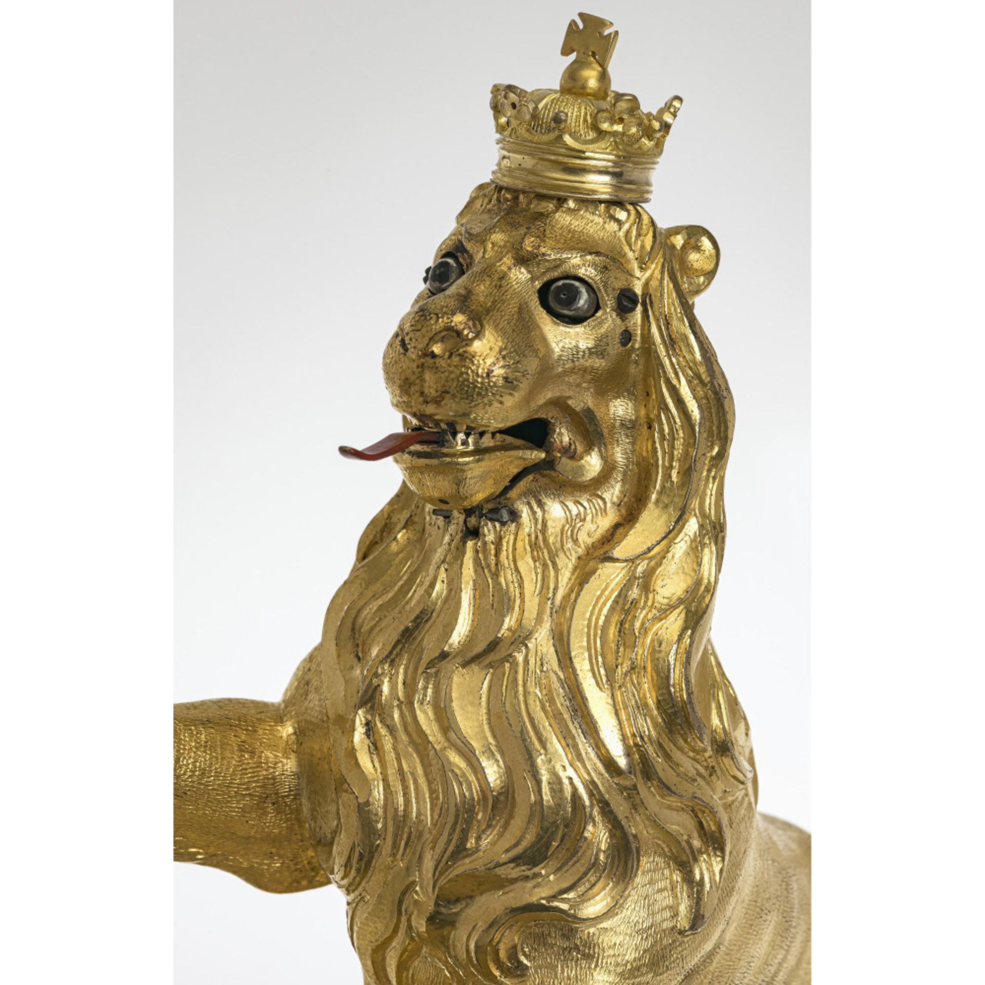 A figural clock with "Bavarian lion" automaton - South German (Augsburg?), circa 1627 - Image 6 of 7
