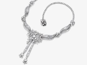 Außergewöhnliches Collier mit Diamanten