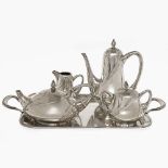 A five-piece coffee-/tea service - Design by Hans Christiansen, model number 8070, 1901/03 manufactu