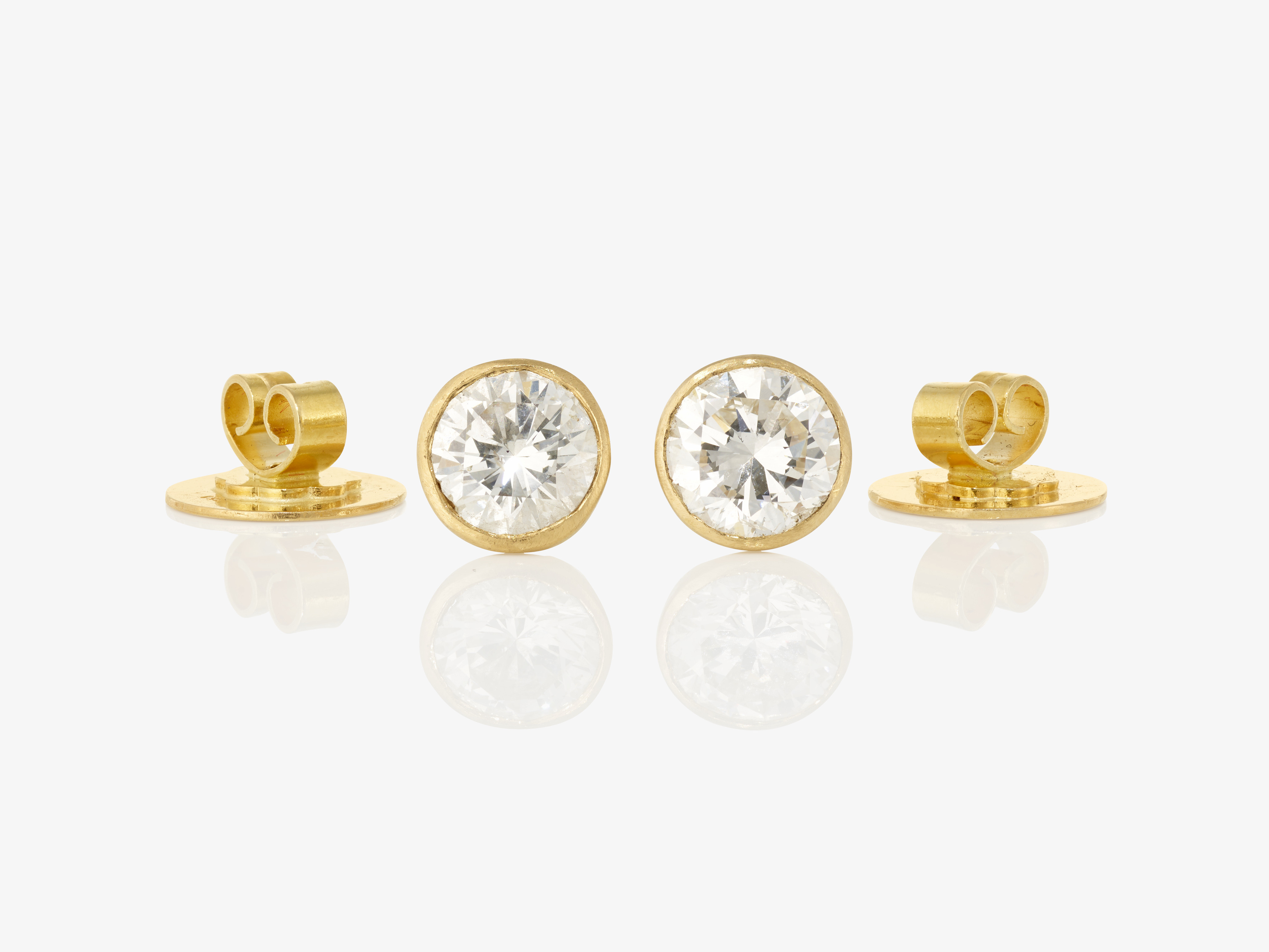 A pair of stud earrings decorated with brilliant-cut solitaire diamonds - Germany, 1996