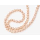 A high-quality angel skin coral bead necklace in delicately fine pink tones - Germany, 1990s