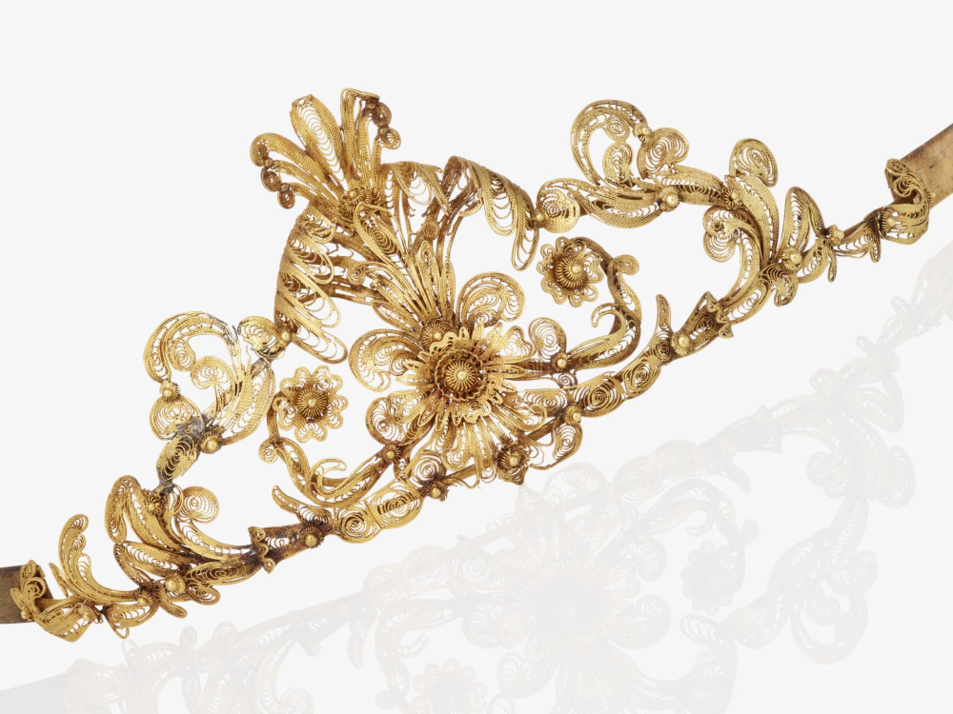 A rare tiara made of gold filigree (cannetille technique) - Probably Germany, circa 1810-1820